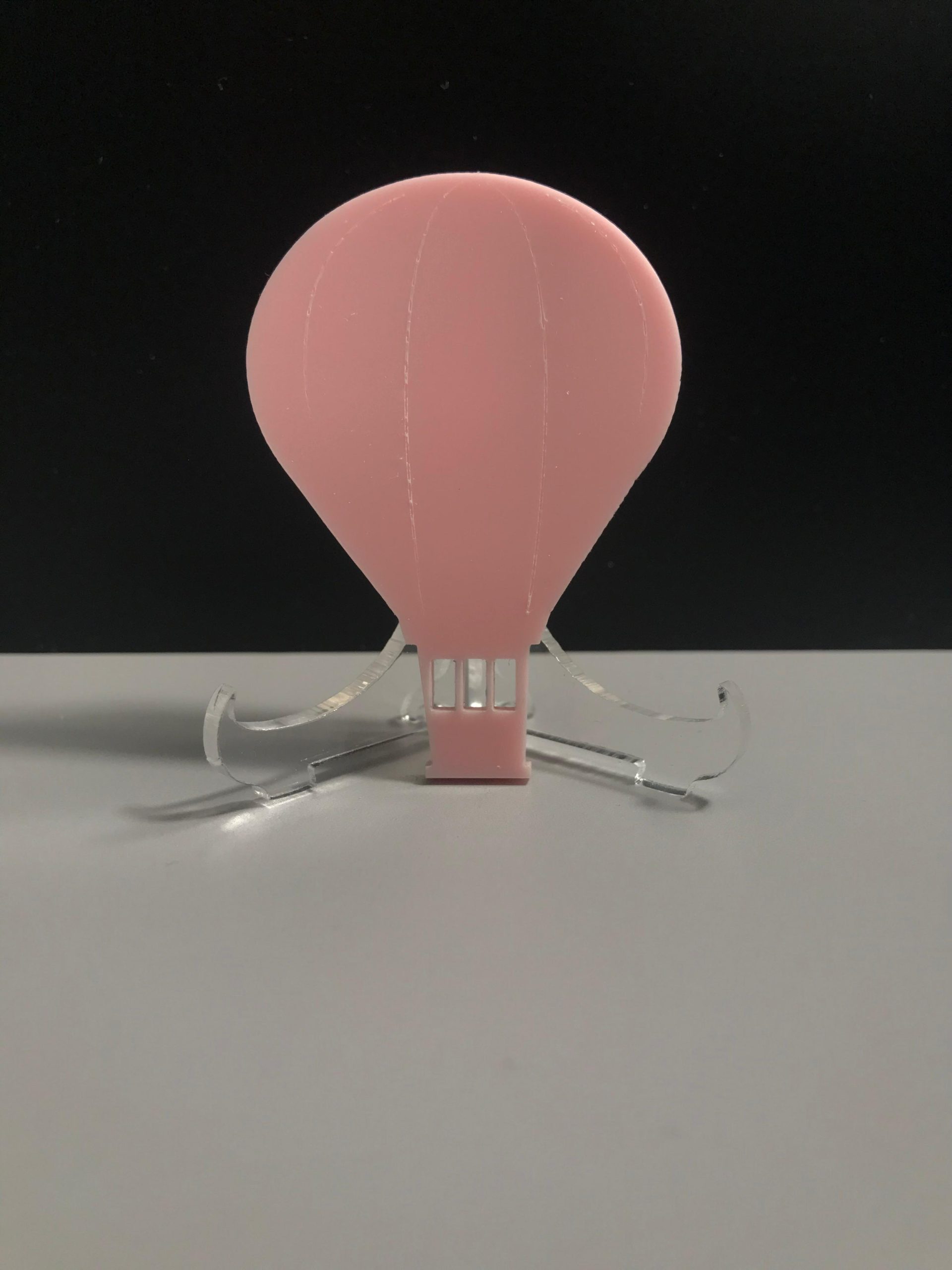 WhatsApp Image 2026-03-19 at 00.47.13 (1) Pembe Uçan Balon Magnet 7 cm - Görsel 1